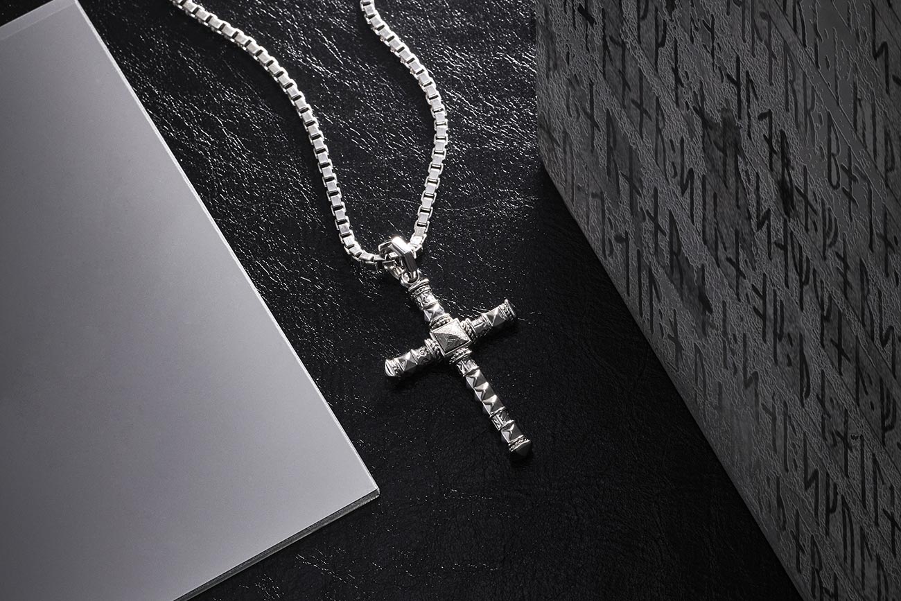 Meteorite Necklaces and Chains