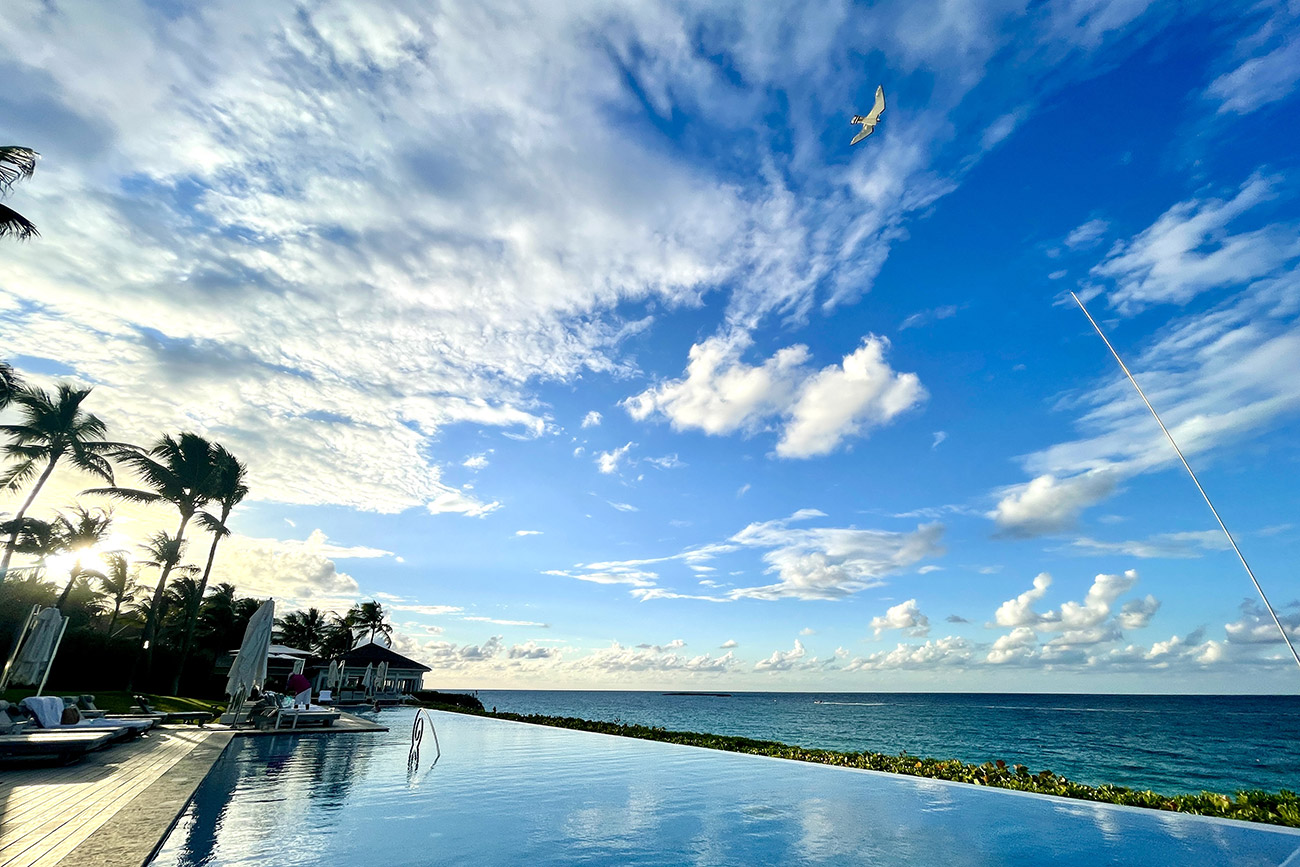 four season bahamas pool review