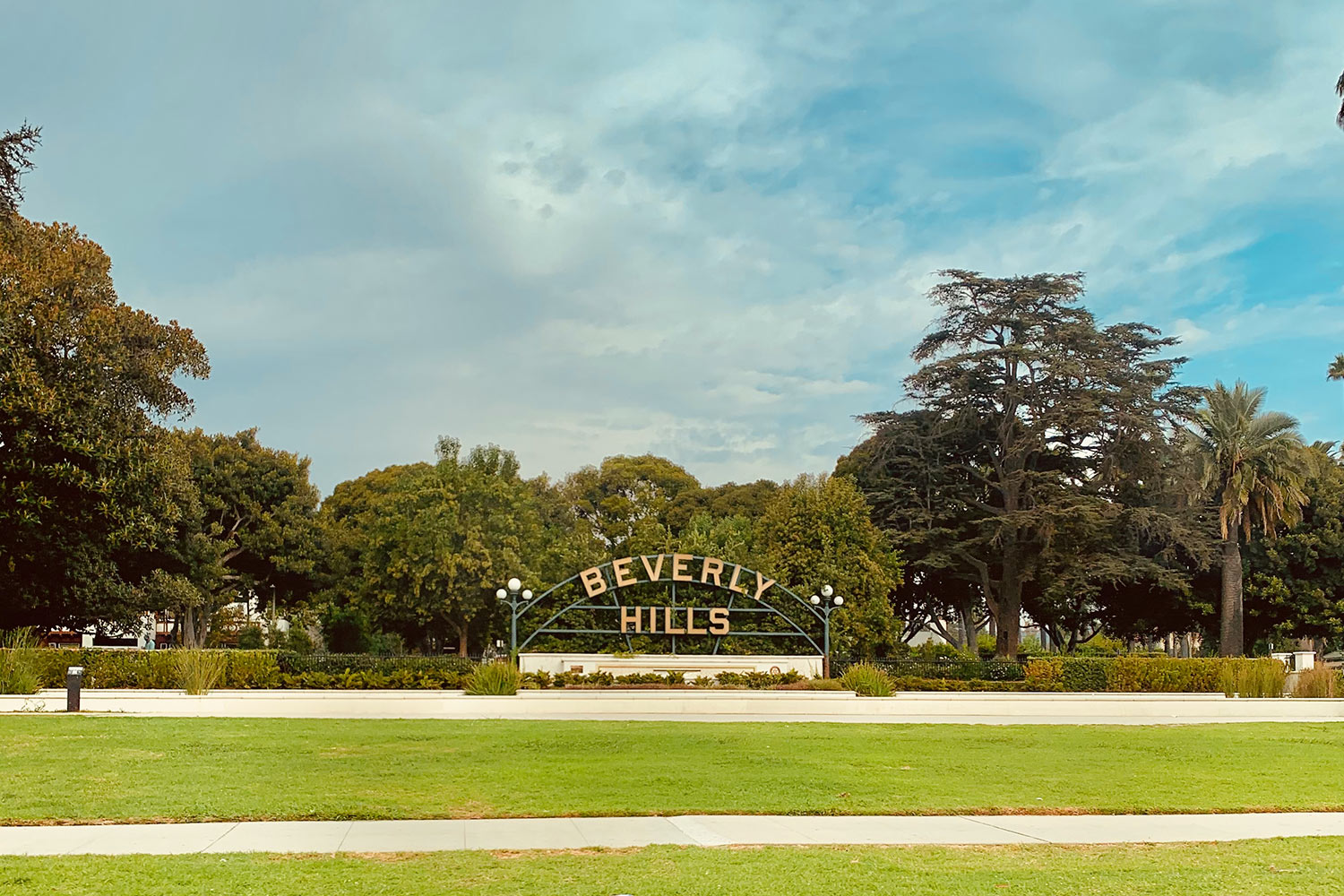 visit Beverly Hills