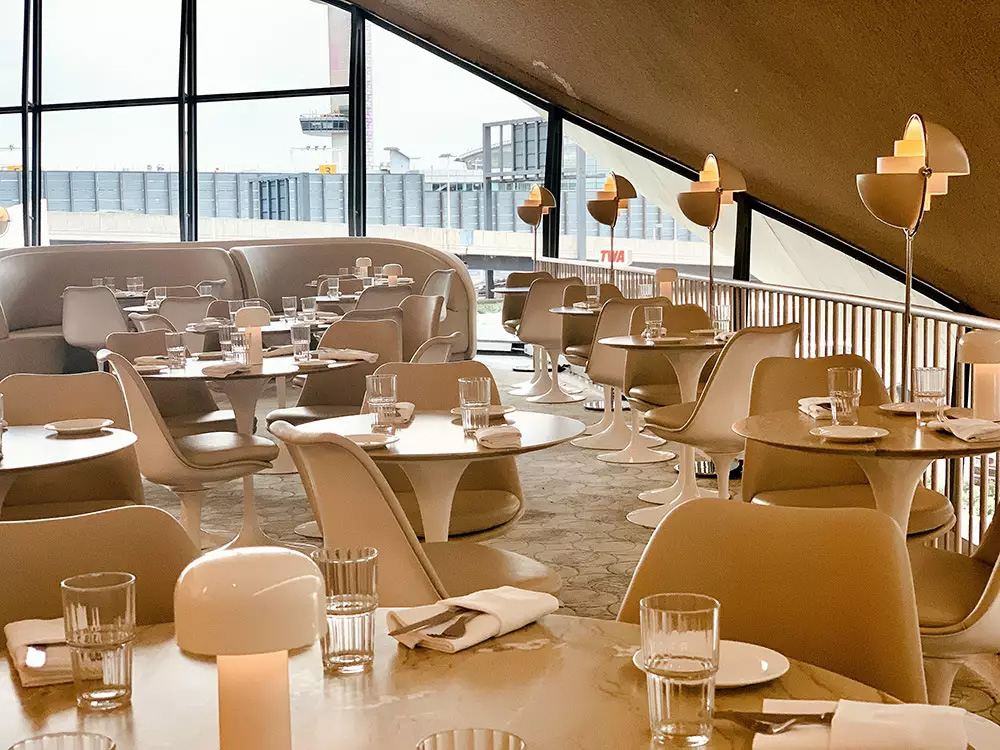 Le café parisien Jean Georges Twa Hotel