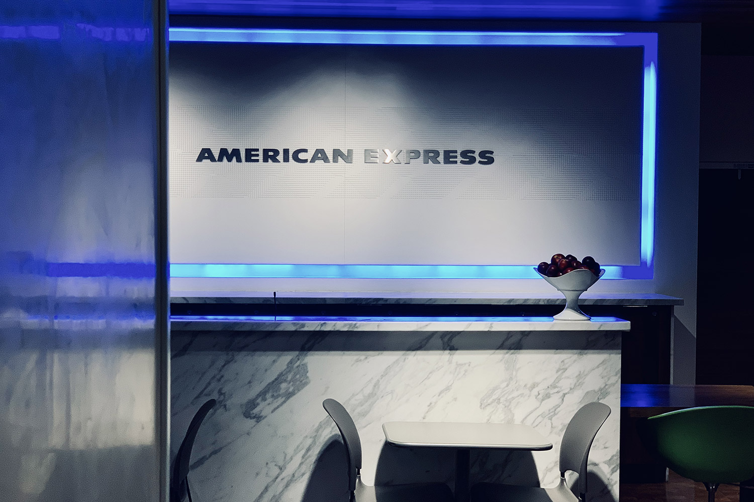 american express lounge access