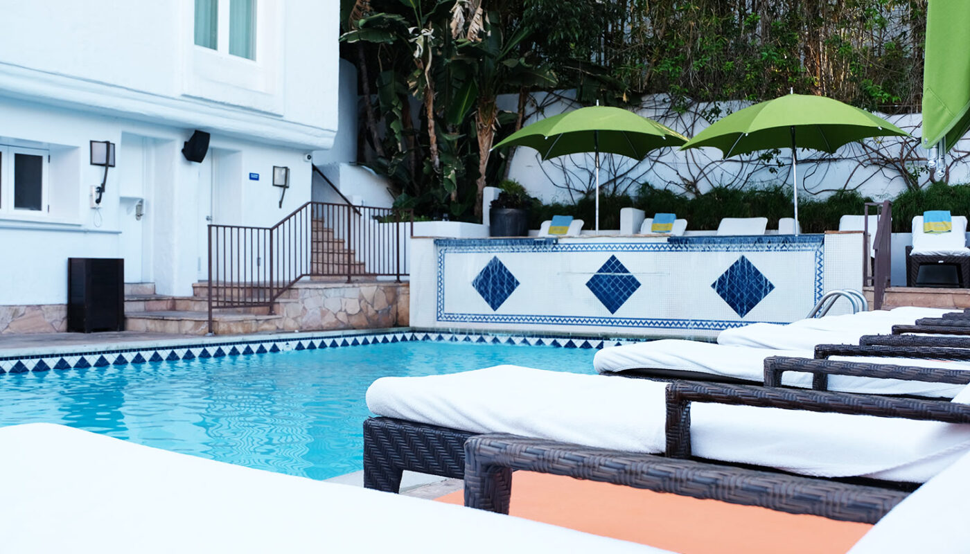 Sunset Marquis pool