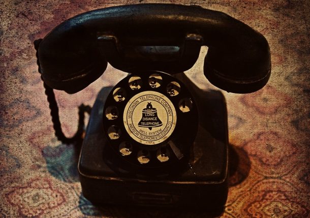 vieux téléphone