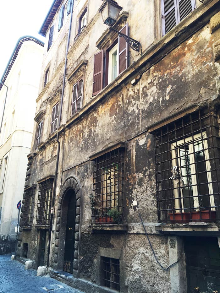 Ruelle de Rome