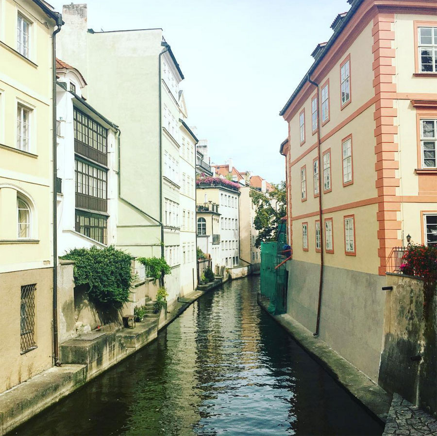 prague romantique