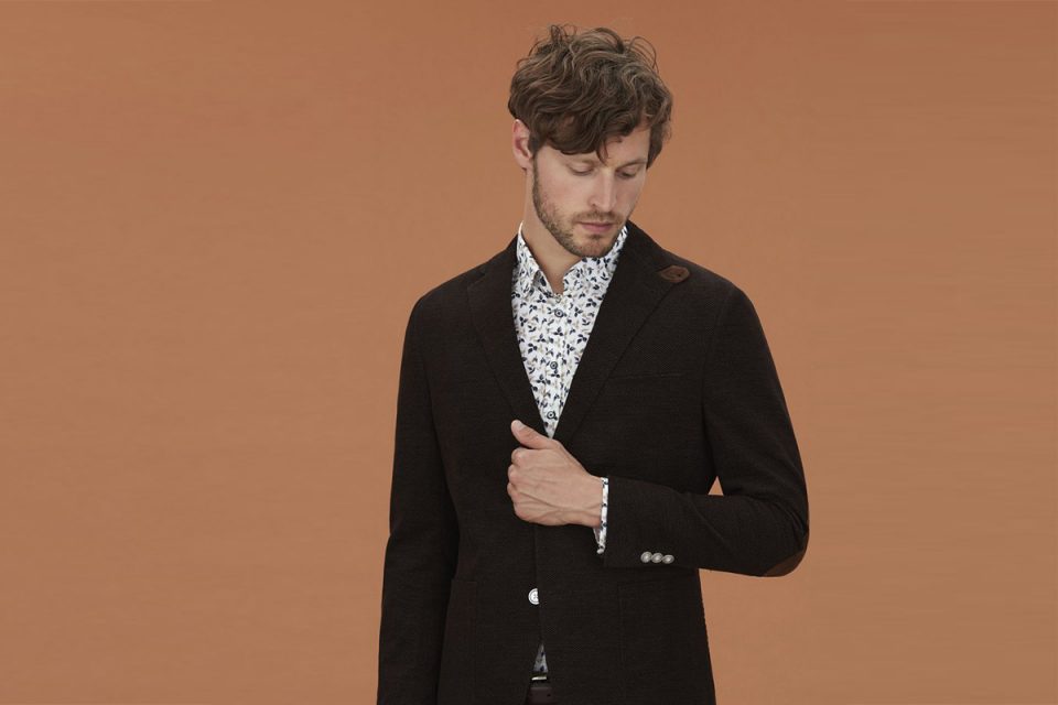 Le blazer : le vêtement incontournable des hommes élégants