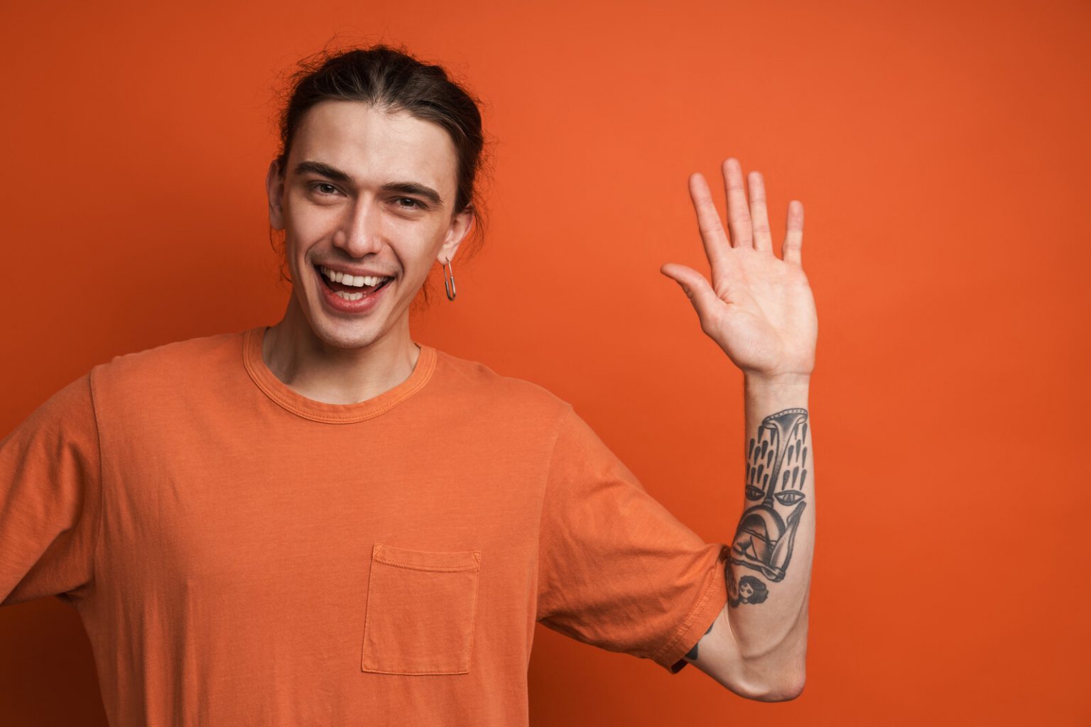 Cheveux courts, mi-longs et longs Hommes : trouver sa coupe!