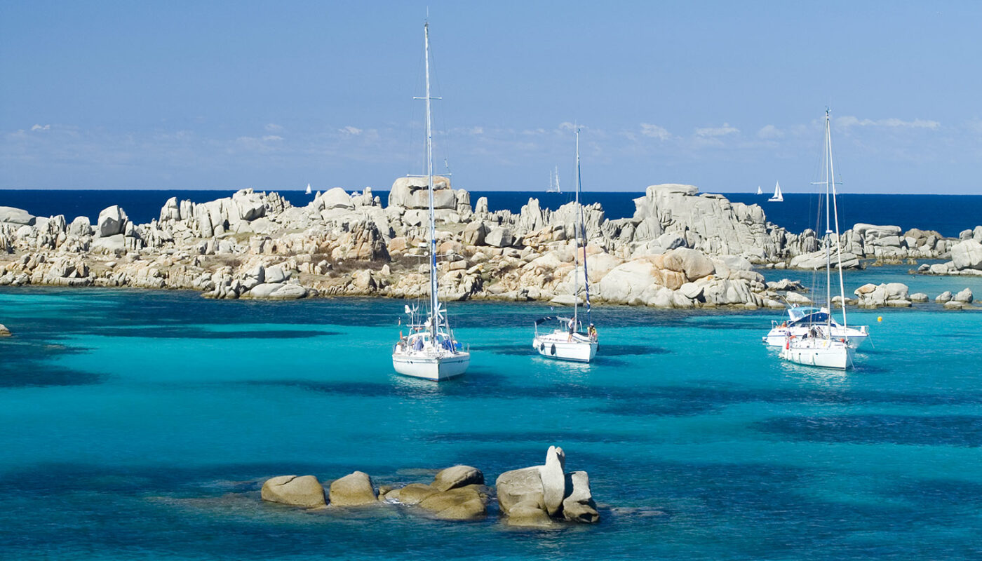 île de lavezzi en corse
